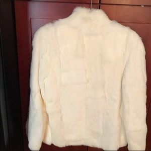 Jay Jacobs Jackets & Coats - Elegant vintage cream color Genuine Fur Coat Jay Jacobs Jackets & Coats - Elegant vintage cream color Genuine Fur Coat